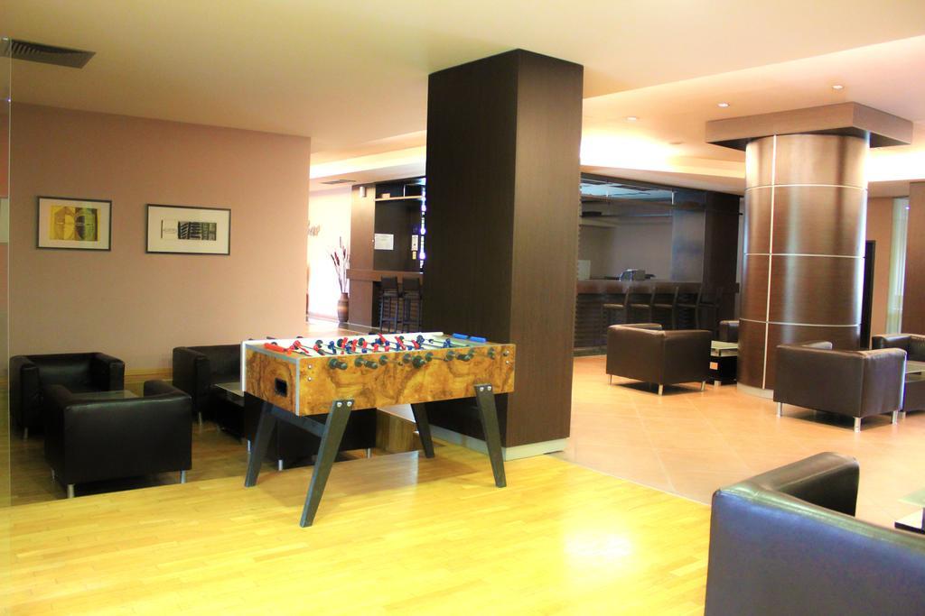 Kendros Hotel พลอฟดิฟ ภายนอก รูปภาพ