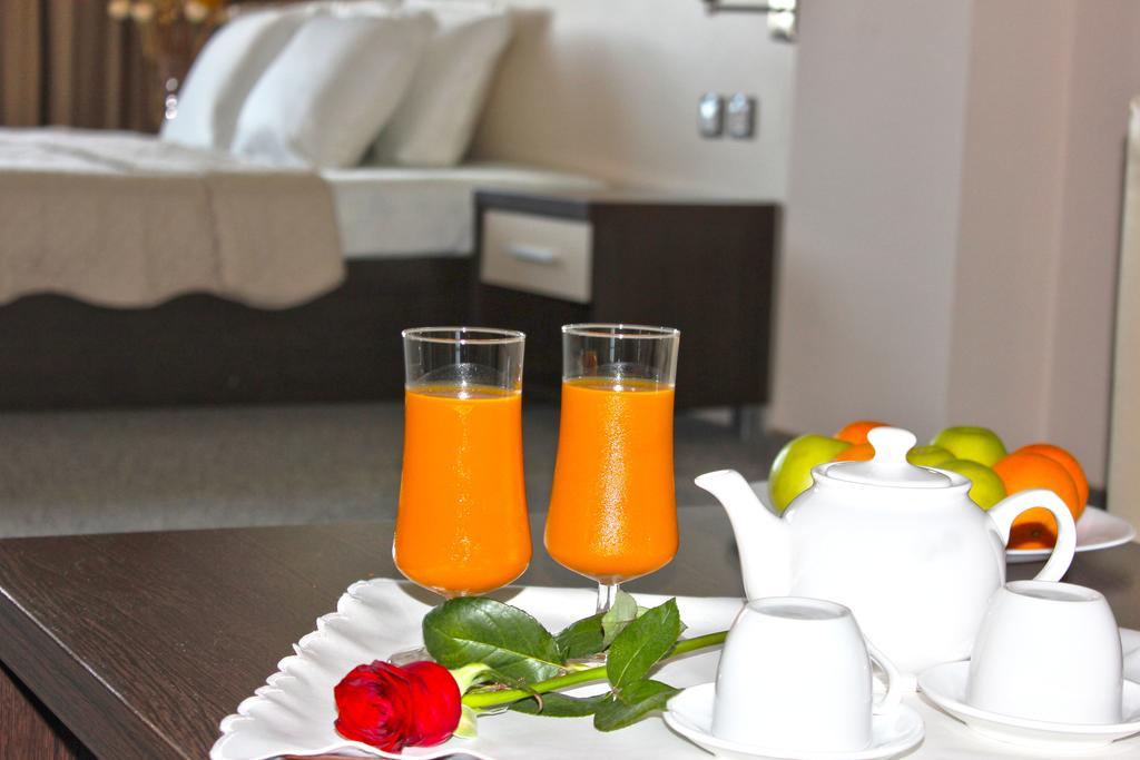 Kendros Hotel พลอฟดิฟ ภายนอก รูปภาพ