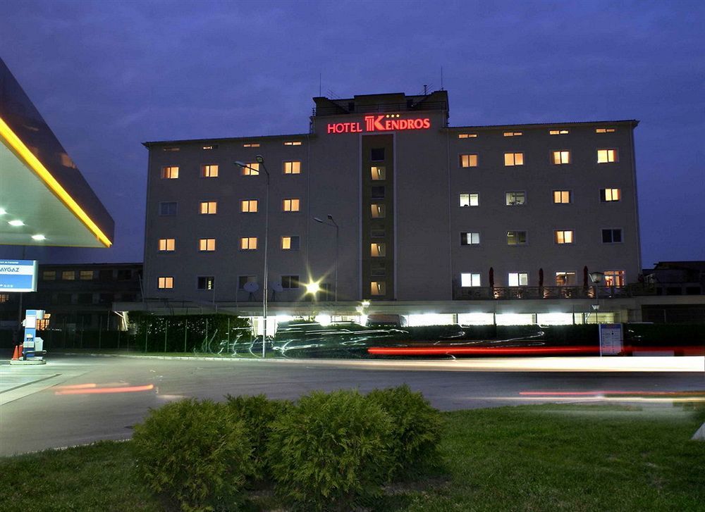 Kendros Hotel พลอฟดิฟ ภายนอก รูปภาพ